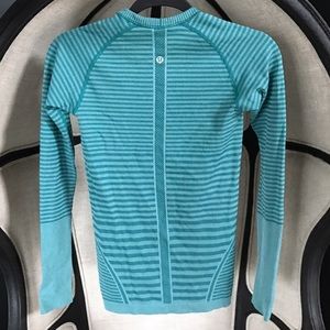 Lululemon Long Sleeve 🍋 Like New!